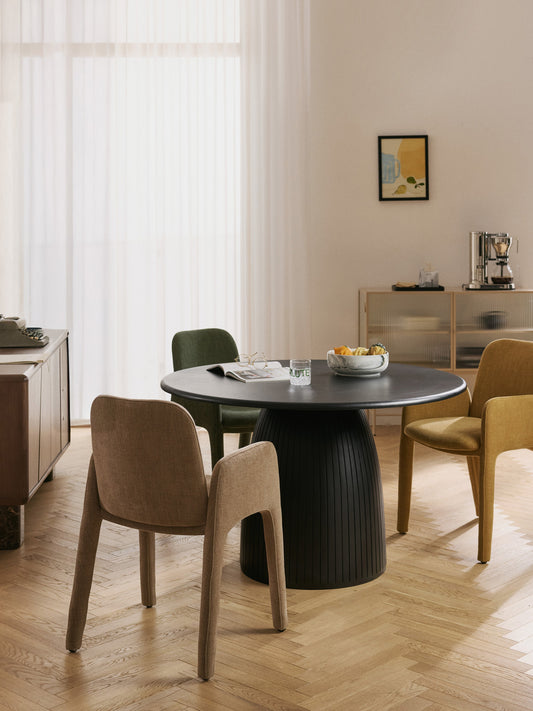 Nelly Round Dining Table with Fluted Texture, in Various Sizes