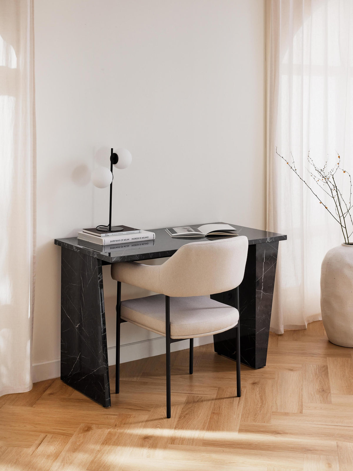 Liam Desk in Marble Look